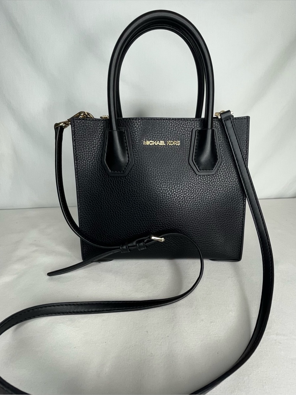 Michael Kors Outlet Mercer Medium Pebbled Leather Crossbody Bag